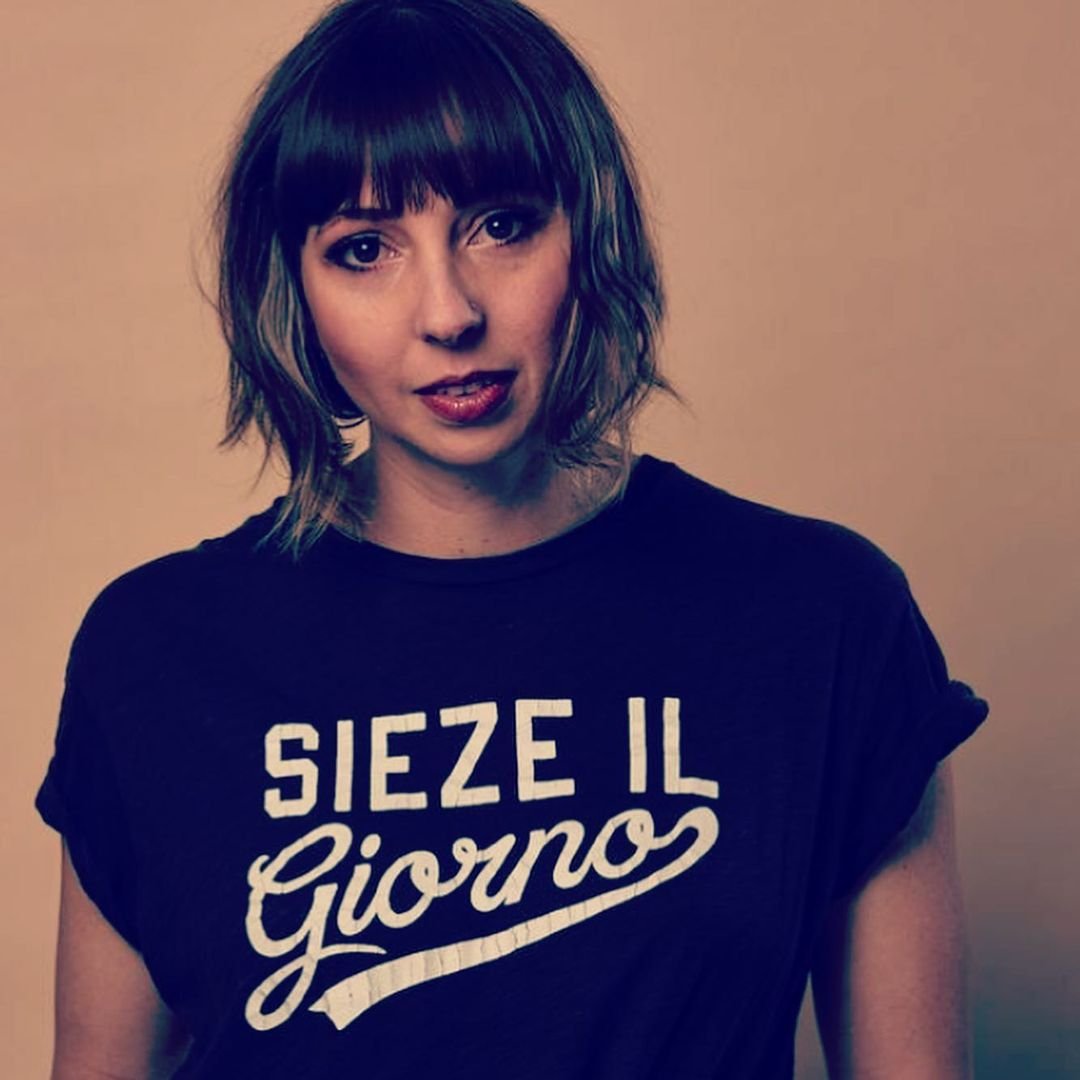 by Mardi Lumsden Review Illustrate Magazine