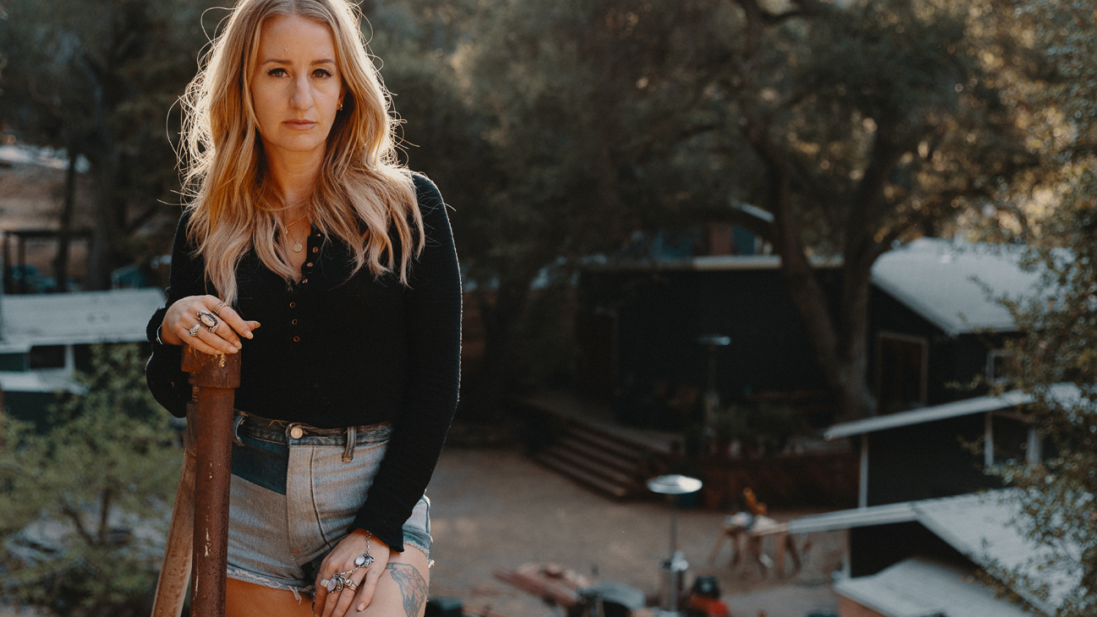 "Margo Price Unveils 'Strays II (Act 1: Topanga Canyon)': A Musical Odyssey of Reflection"