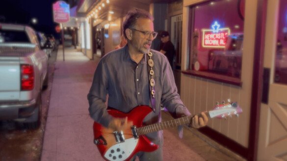 Slowtown (Taylor Version) by Bob Gemmel: Review
