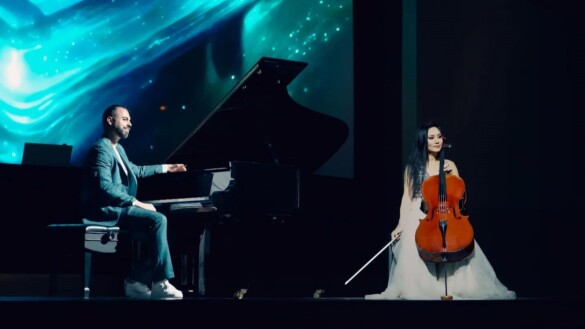 Moon Seeds by Leonardo Barilaro feat. Tina Guo & Steve Mazzaro: Review