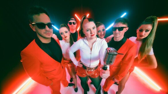 B!TCH by Mr. Moss: Review