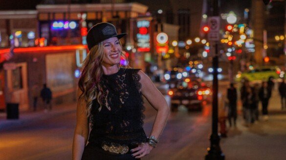 Top Shelf by Anna Dahl: Review