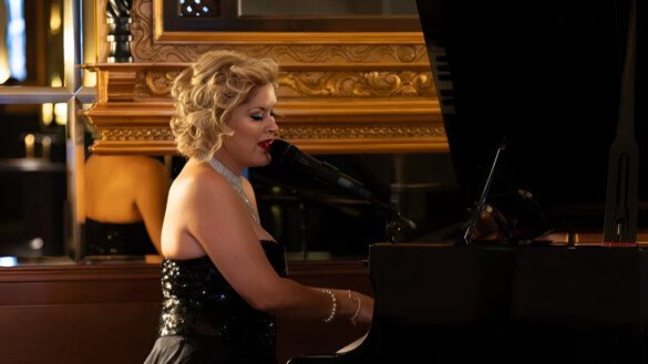 Exclusive Interview with LISA GOLDIN