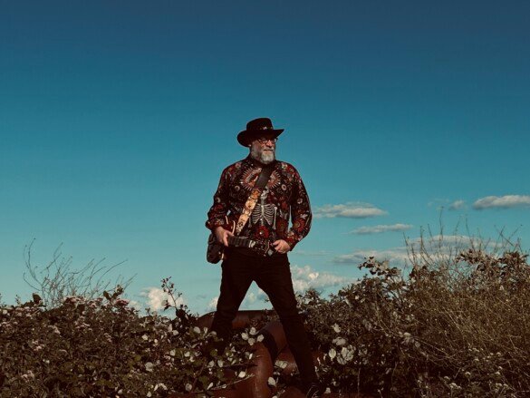 Silent Spike by Ken Woods & The Old Blue Gang: Album Review
