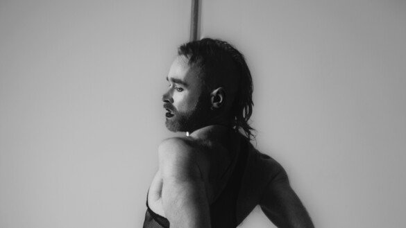 EAT ME/DRINK ME by Erotika Dabra: Review