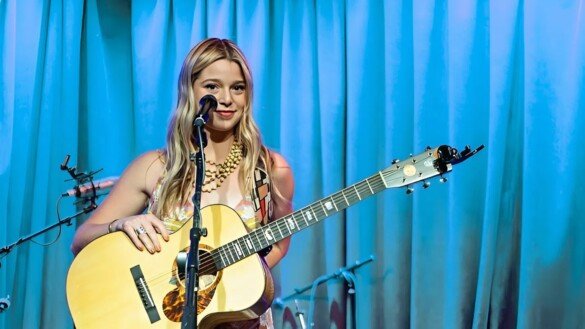 Diary of a Hopeless Romantic by Izzy Burns: Album Review