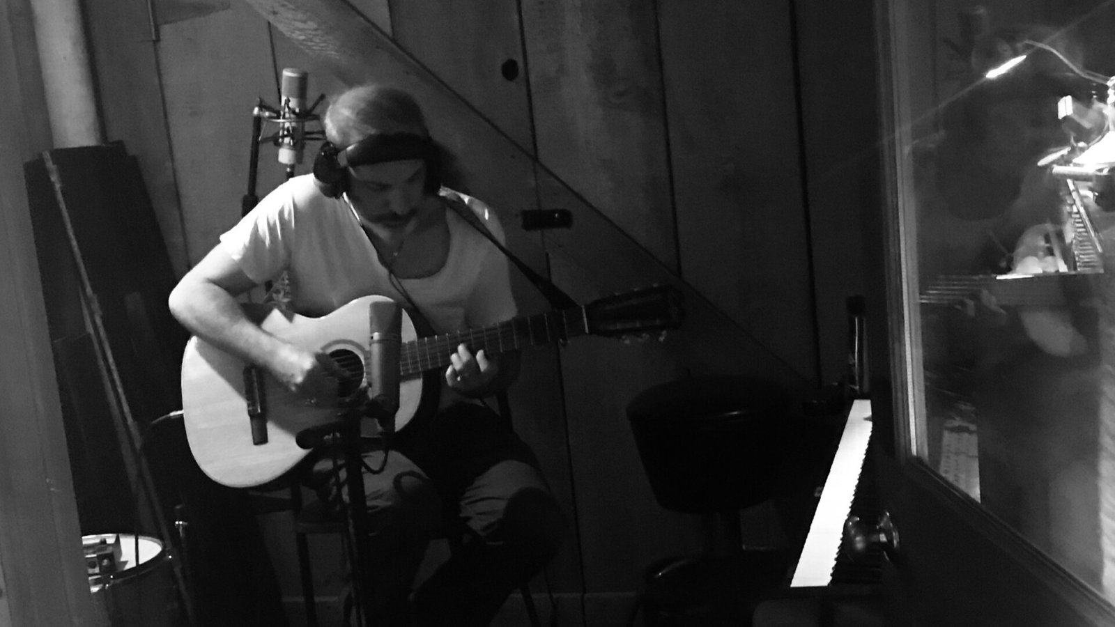 SCARS by Mike Bloom: EP Review