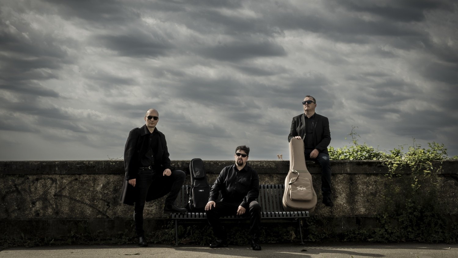 People just float by Steel & Velvet: Album Review