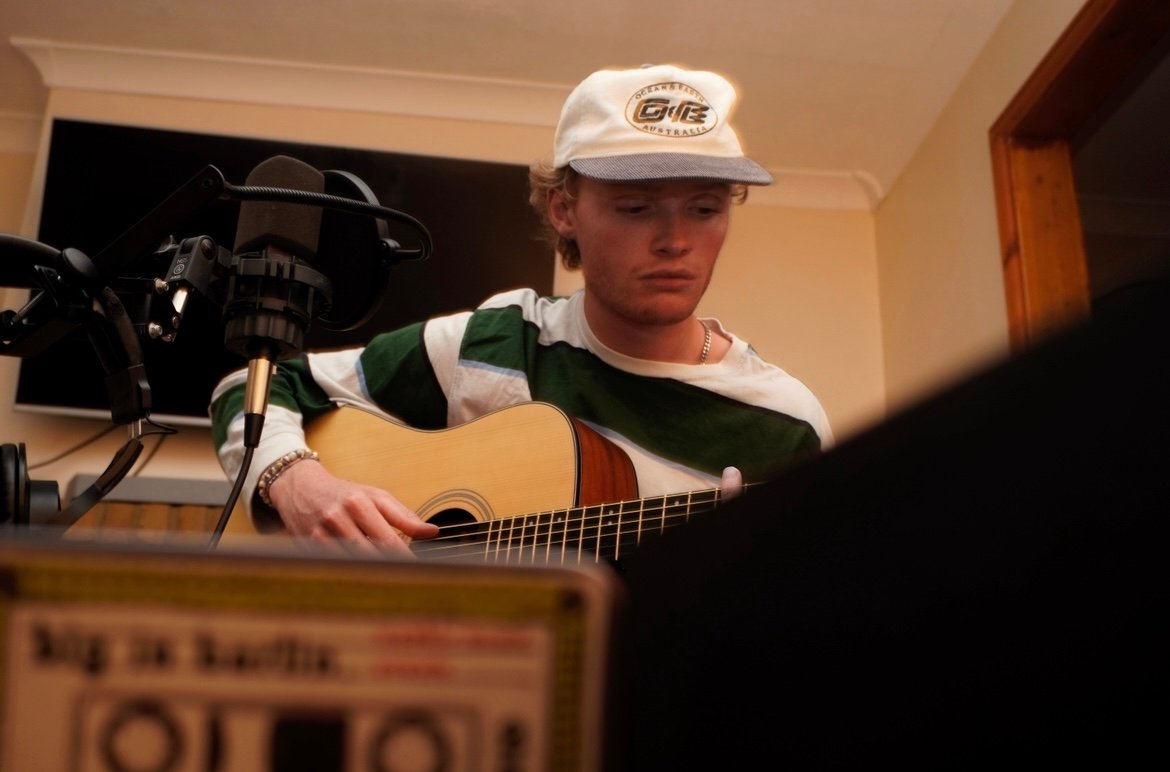 Don’t Walk Away by Max Edwards: Review