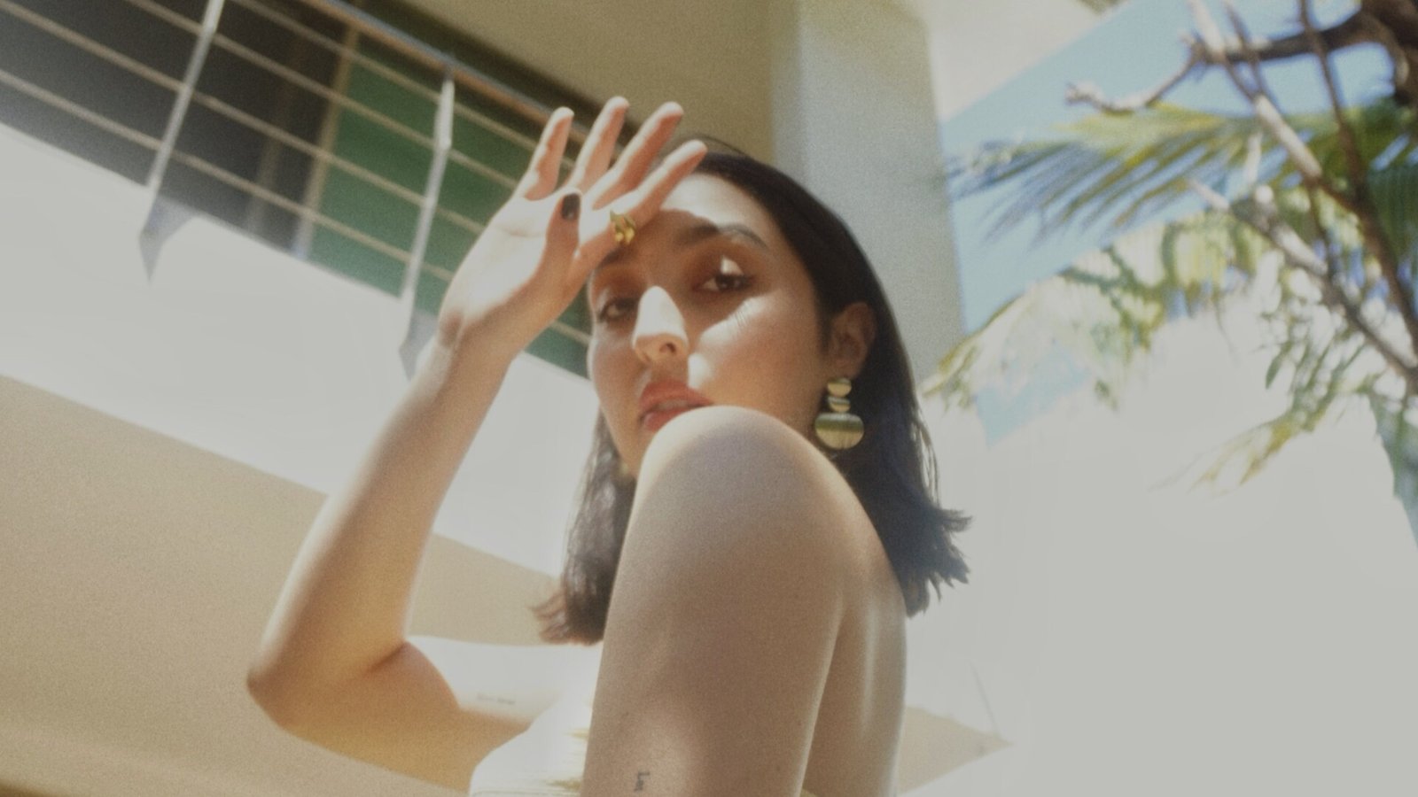 ME. by Lulu Robles: Review