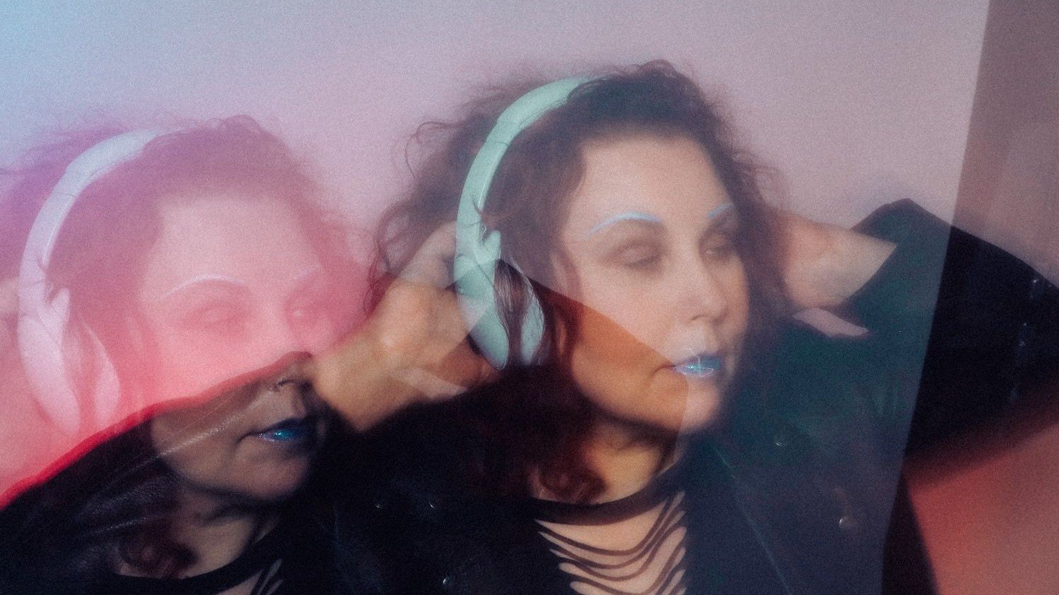 Shadow War: Singularity by Jessi Robertson: Review