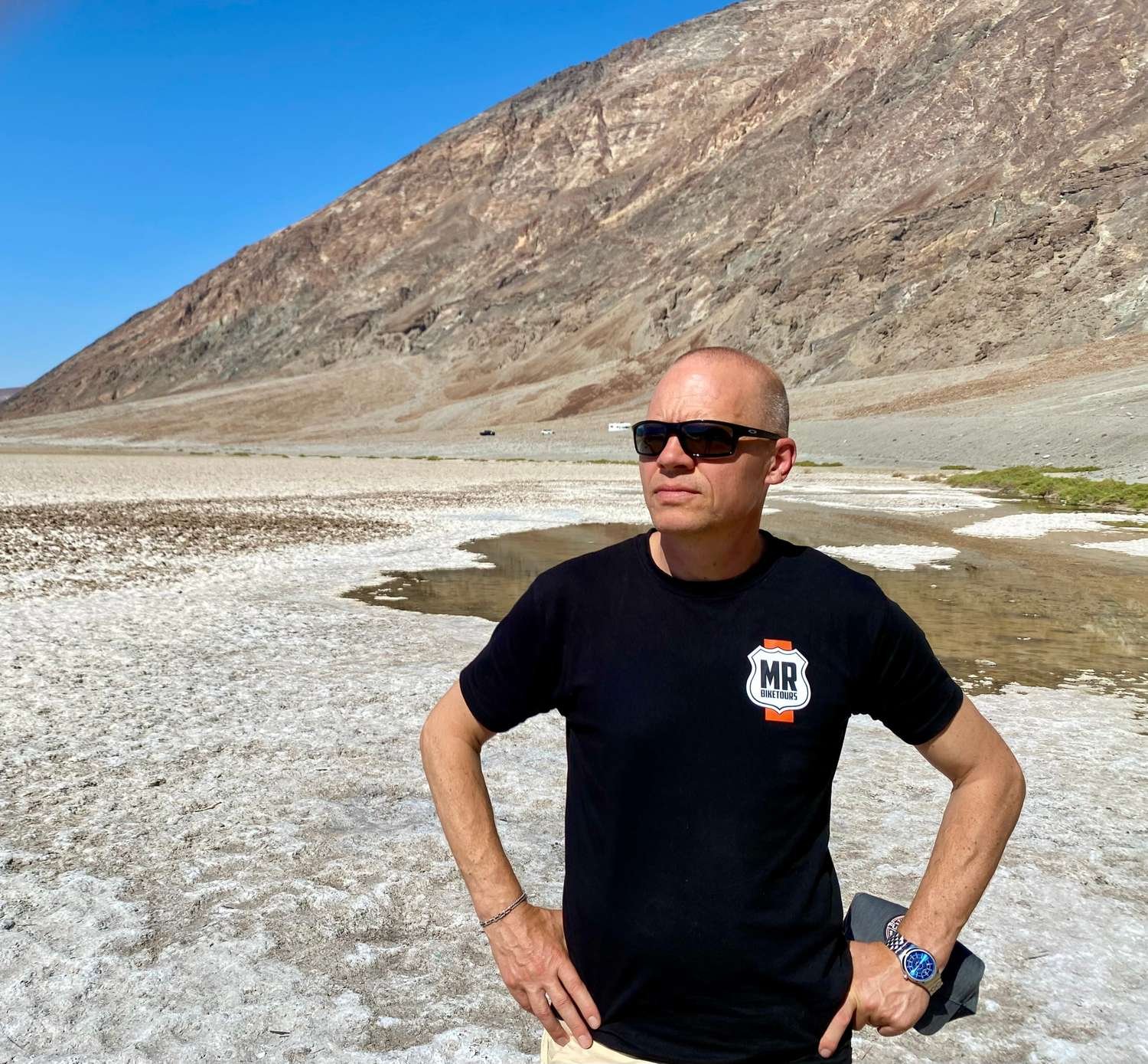 Two Men by the Harbor by Ulrich Jannert: Review