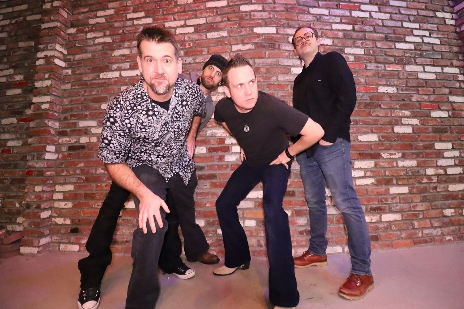 UNDERCOVER BITCH BY HALLABALLOO: REVIEW