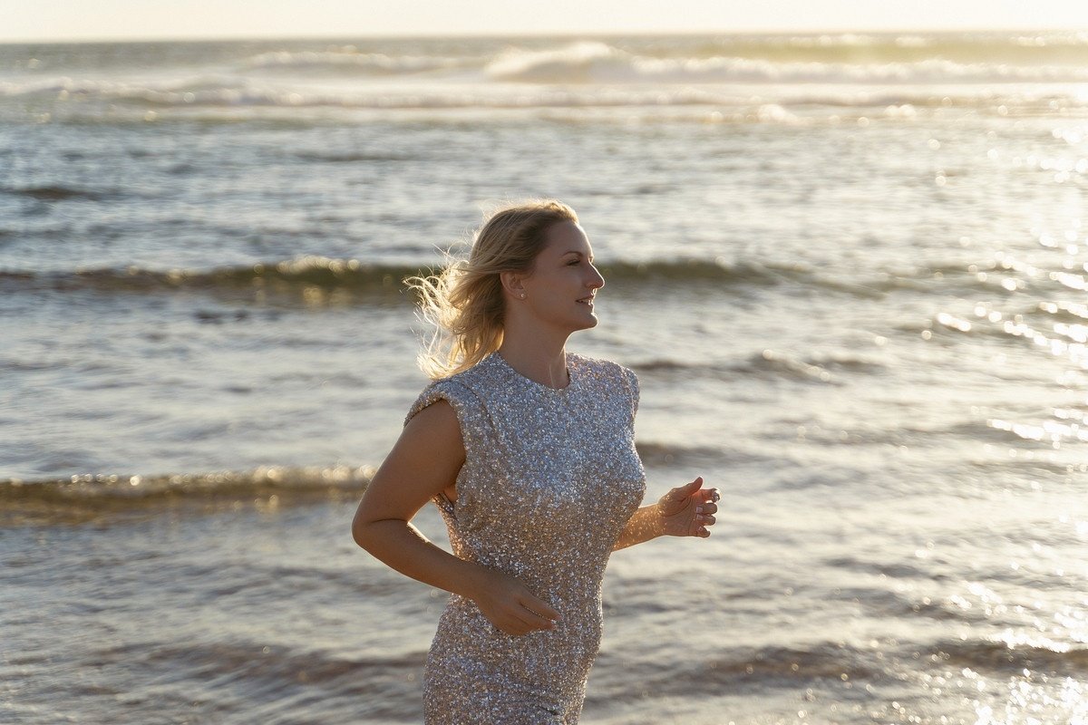 Shooting Star by Chloe Clouds: Review