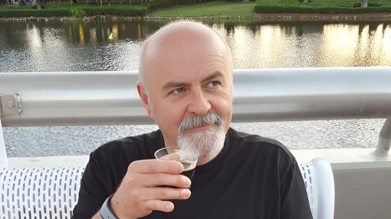 Deep Blue Sky by Paul Cogley: Album Review