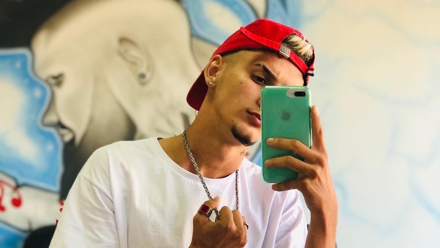 Mlk Invisível by Mariadri: Album Review